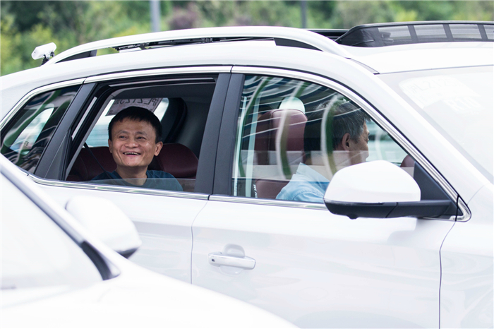 新車(chē)20T自動(dòng)互聯(lián)網(wǎng)智尊版上市 售價(jià)15.88萬(wàn)元