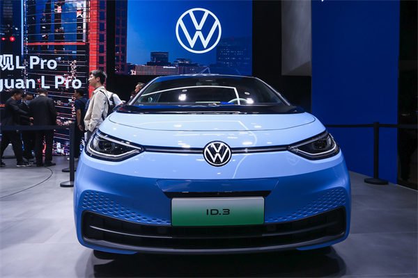 創(chuàng)新“來(lái)電” 上汽集團(tuán)整體亮相2024北京國(guó)際車(chē)展